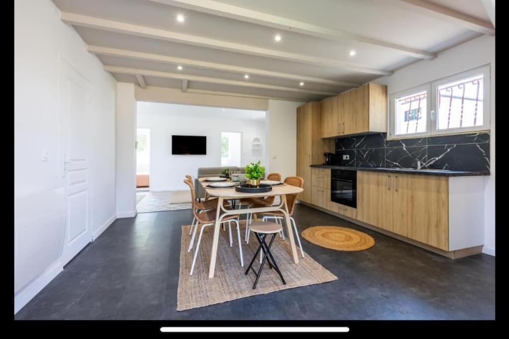 Maison A Deux Pas Du Port Lanton Ngoại thất bức ảnh